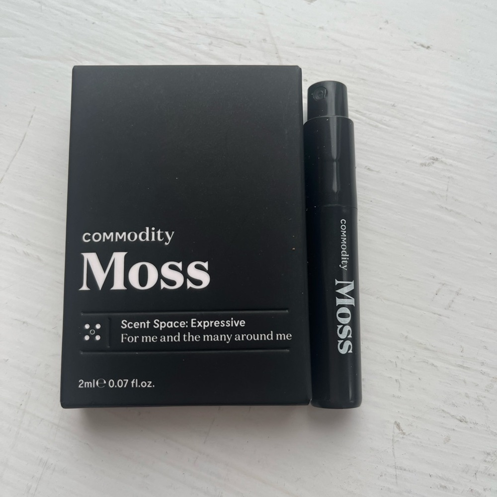 Free with any purchase - Commodity Moss Fragrance